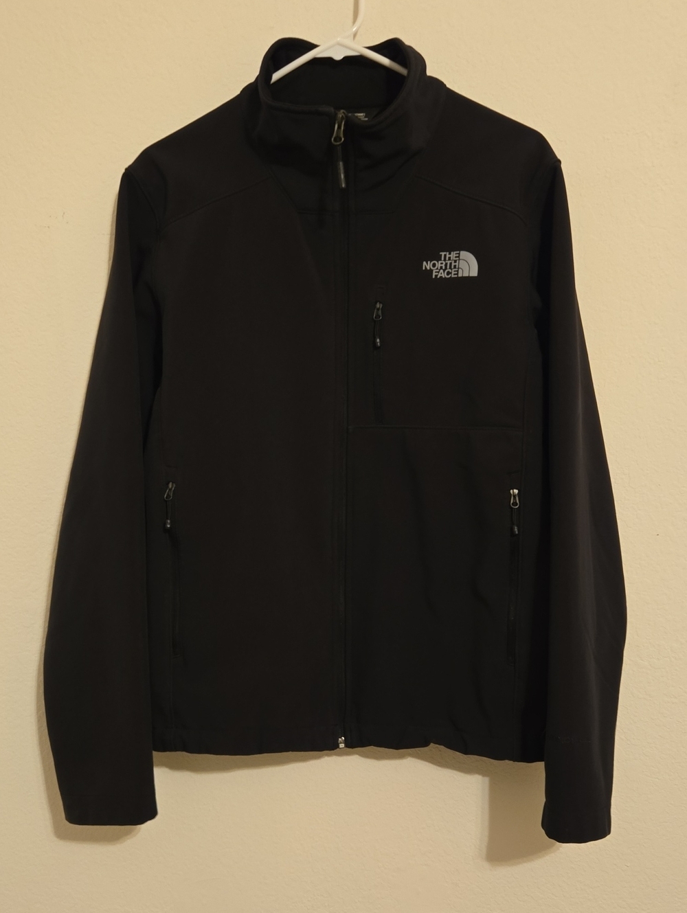 The North Face Black Performance Softshell Jacket - Small